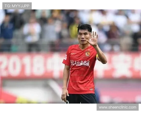 郑智誓言拼搏 展现青岛足球城风采